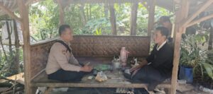 Bhabinkamtibmas Sambang Desa